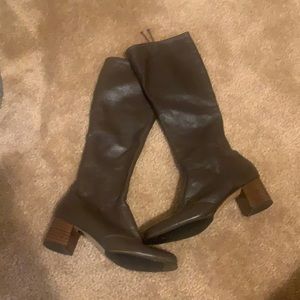 Vintage brown boots